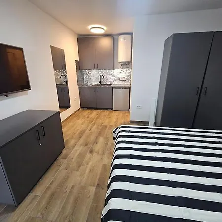 Paklenica, On The Seline